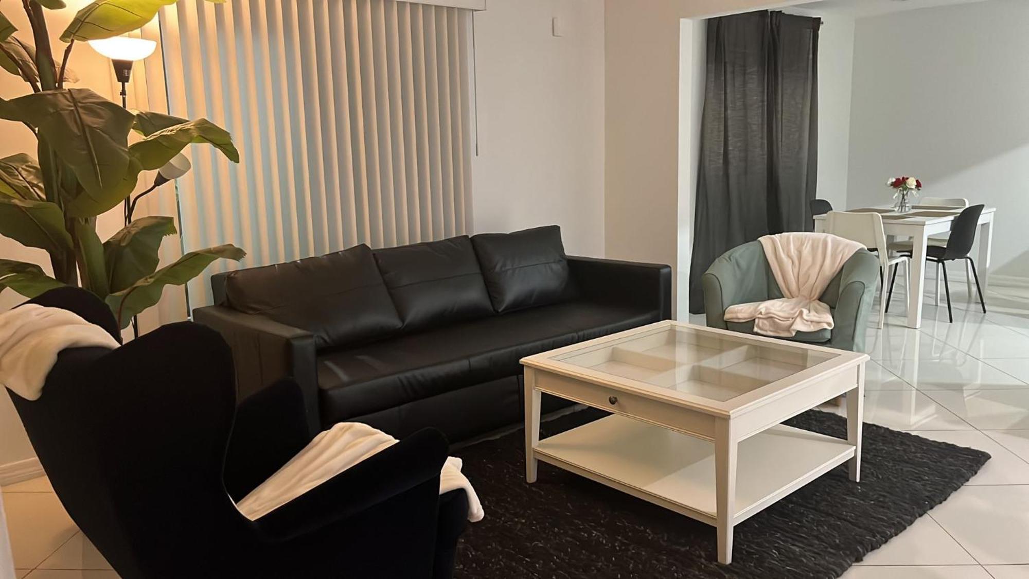 Beautiful, Fully Furnished 4Bed 2Bath House - 5 Minute Walk To Miracle Mile Downtown Coral Gables Miami Exterior foto