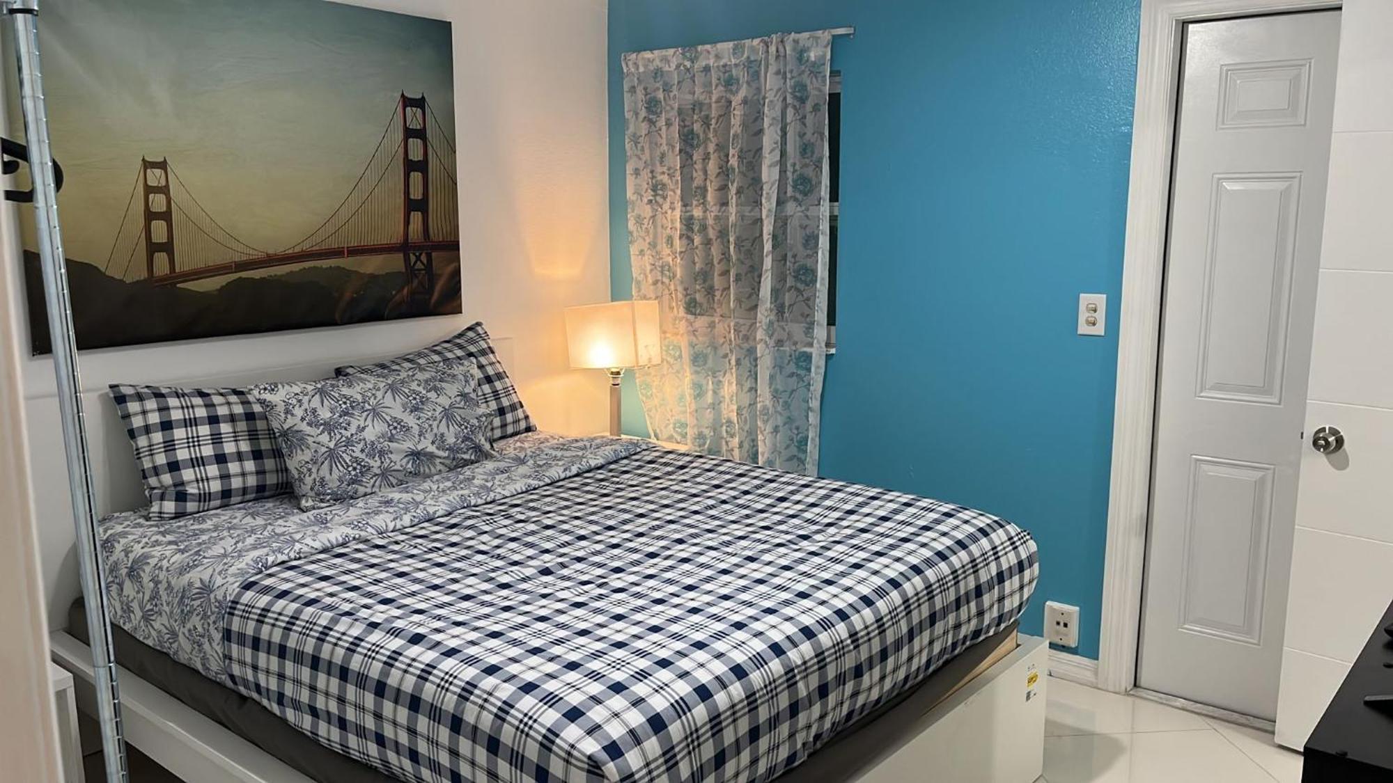 Beautiful, Fully Furnished 4Bed 2Bath House - 5 Minute Walk To Miracle Mile Downtown Coral Gables Miami Exterior foto
