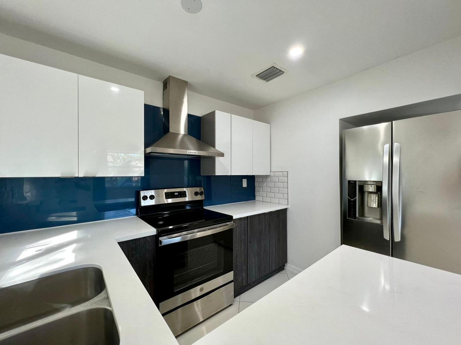 Beautiful, Fully Furnished 4Bed 2Bath House - 5 Minute Walk To Miracle Mile Downtown Coral Gables Miami Exterior foto